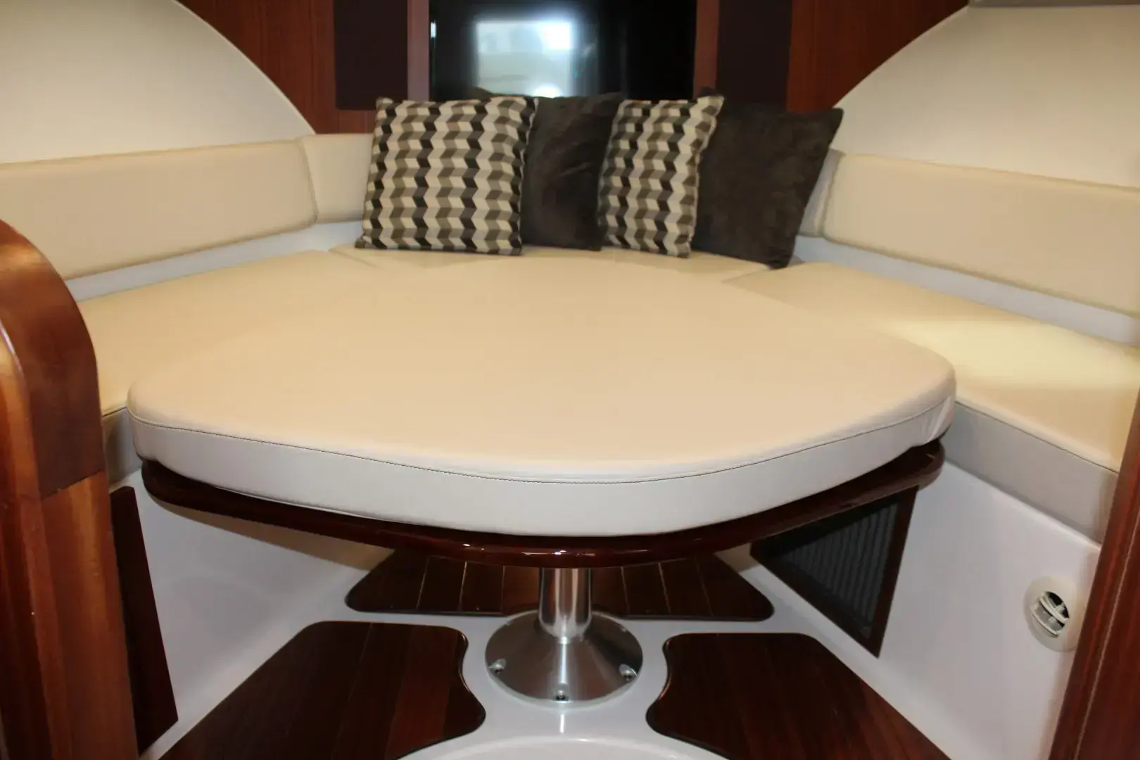 Thumbnail von Pursuit OS 385