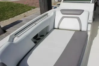 Thumbnail von World Cat 320 DC