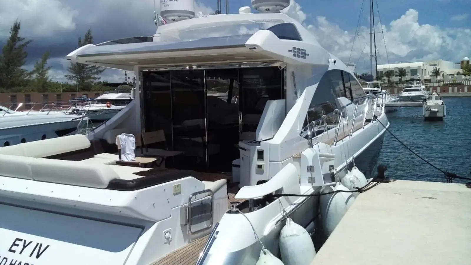 Thumbnail von Azimut 55