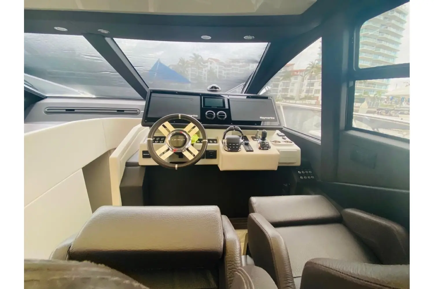 Thumbnail von Azimut S6