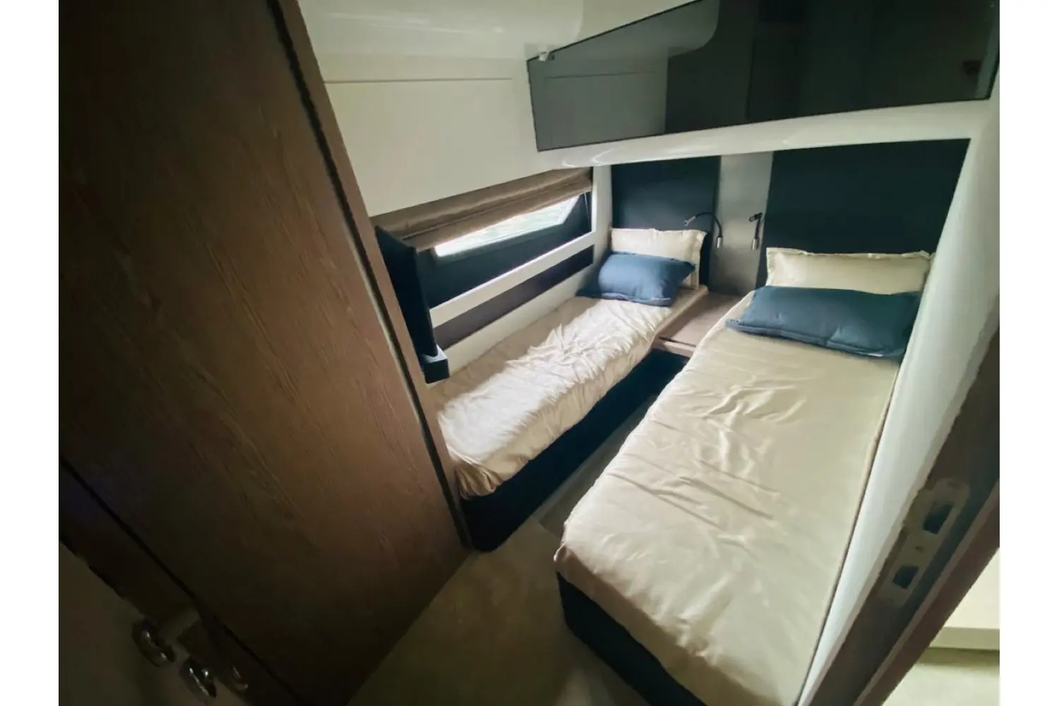 Thumbnail von Azimut S6