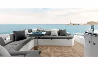 Thumbnail von Azimut S6