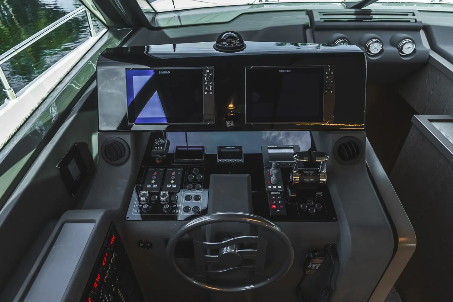 Thumbnail von Ferretti Yachts 550