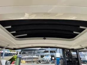 Thumbnail von Sea Ray SLX 350