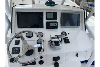 Thumbnail von Intrepid 370 Cuddy