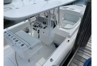 Thumbnail von Intrepid 370 Cuddy