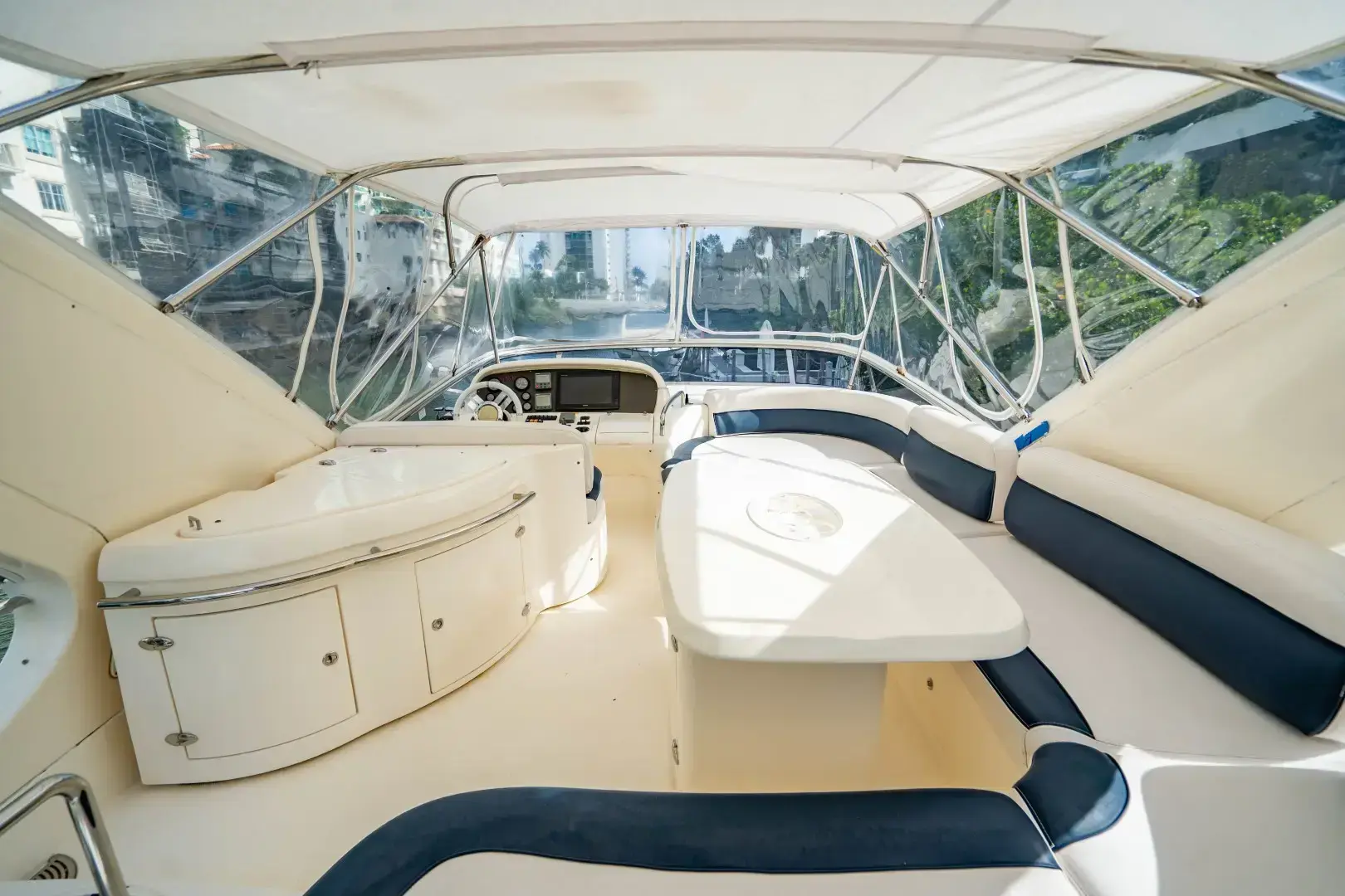 Thumbnail von Azimut 62