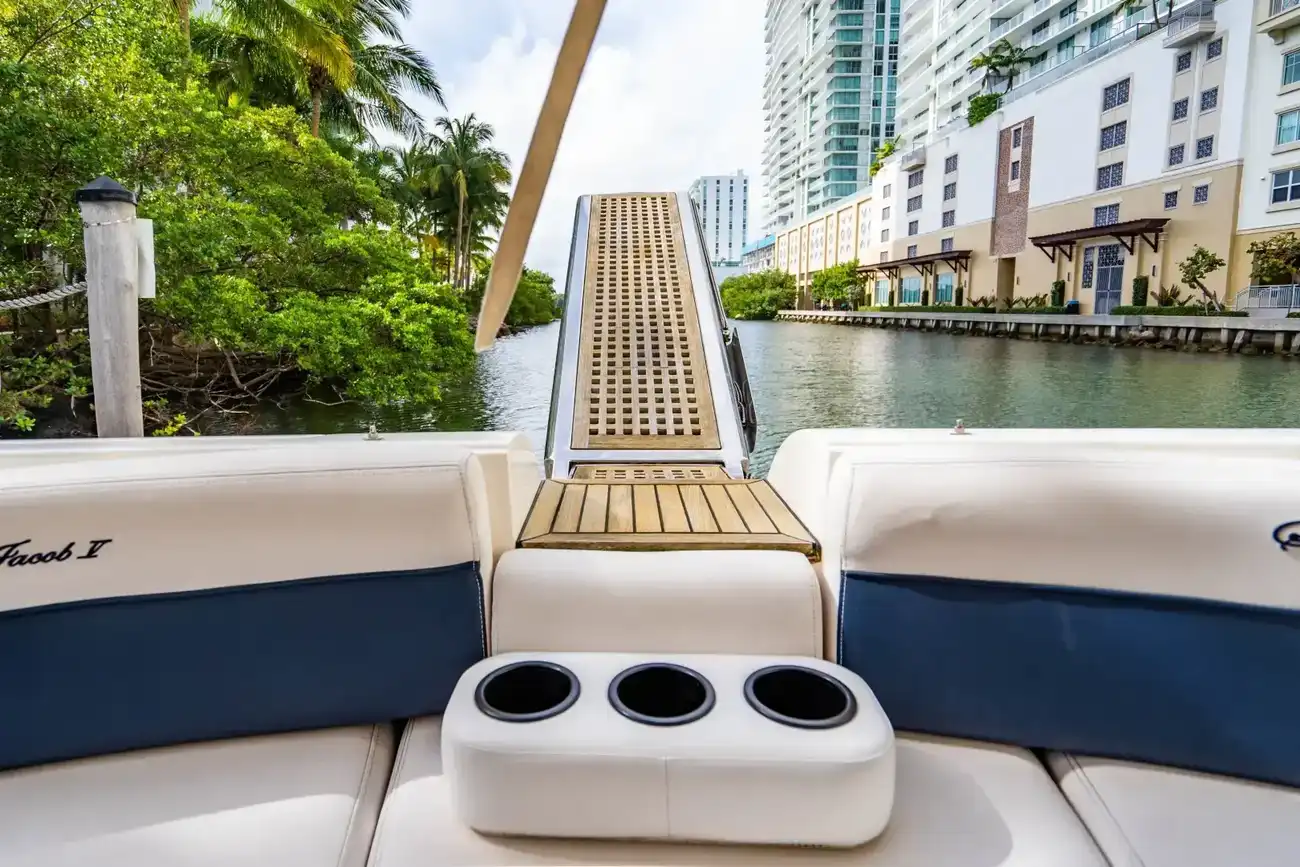 Thumbnail von Azimut 62