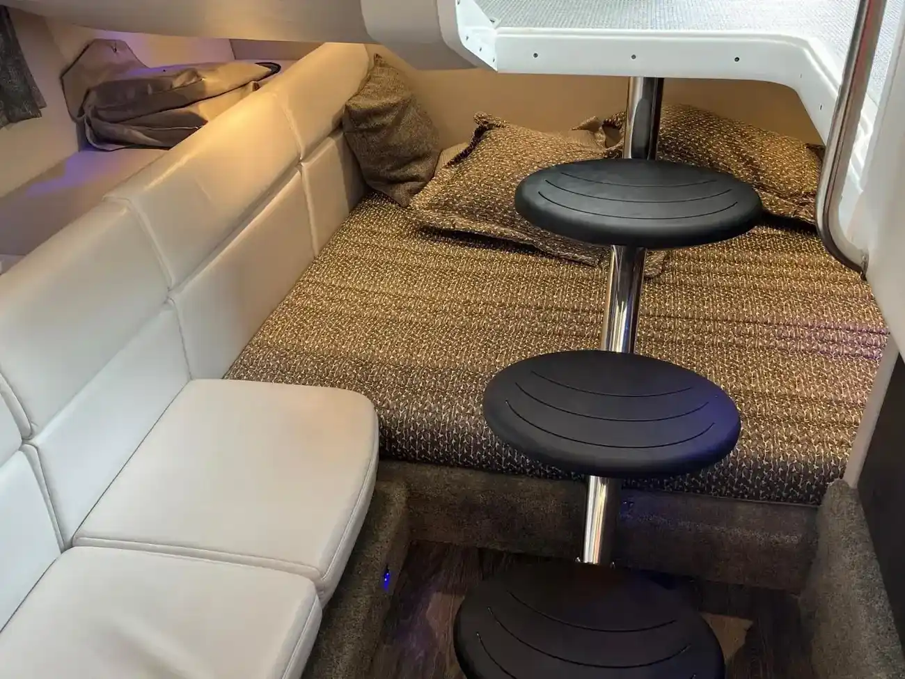 Thumbnail von Formula 350 Crossover Bowrider