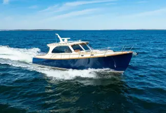 Thumbnail von Hinckley Talaria 43 TURQUOISE name reserved