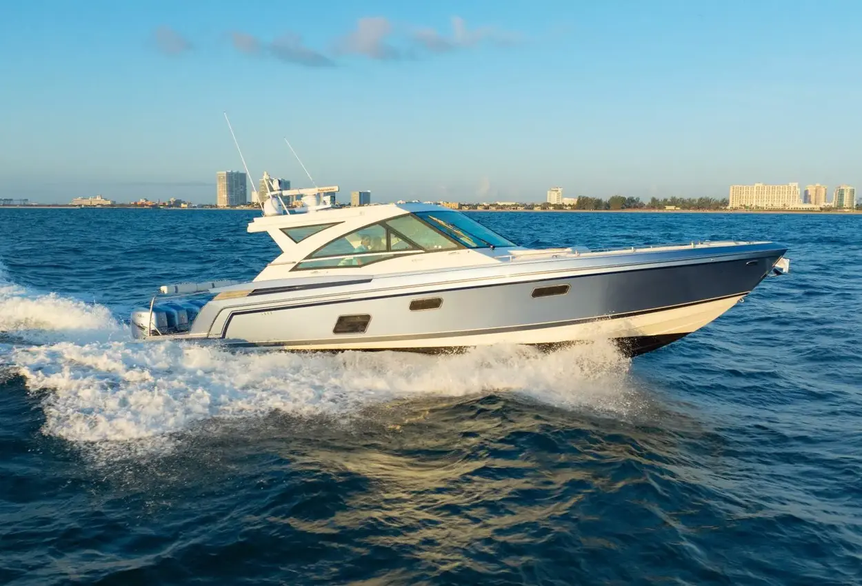 Formula 430 All Sport Crossover SOUTHERN OFFICE