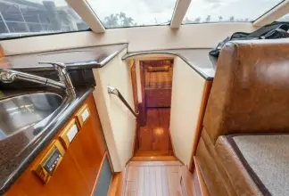 Thumbnail von Ovation 52 Ours Is Prettier