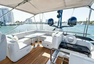 Thumbnail von Azimut S8 Yesenia