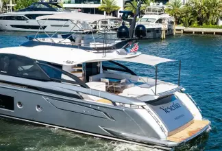 Thumbnail von Azimut S8 Yesenia