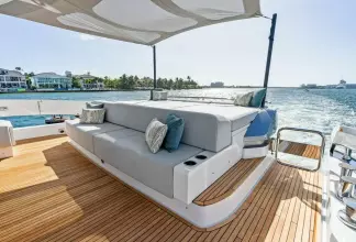 Thumbnail von Azimut S8 Yesenia