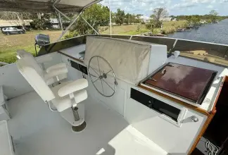 Thumbnail von Burger 106 Raised Pilothouse Miss Wendy