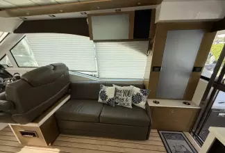 Thumbnail von Cruisers Yachts 45 Cantius To The Moon And Back