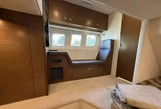 Thumbnail von Cruisers Yachts 45 Cantius To The Moon And Back