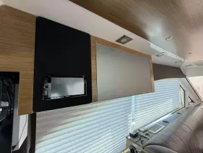 Thumbnail von Cruisers Yachts 45 Cantius To The Moon And Back