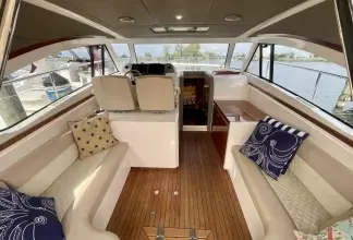 Thumbnail von Chris Craft Commander 42 Red Boat