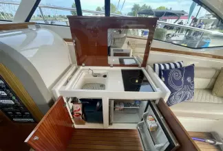 Thumbnail von Chris Craft Commander 42 Red Boat