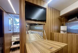 Thumbnail von Chris Craft Commander 42 Red Boat