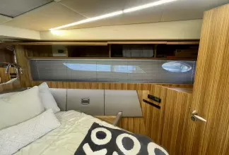 Thumbnail von Chris Craft Commander 42 Red Boat