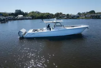 Thumbnail von Blackwater 43 Sportfish Grey Goose