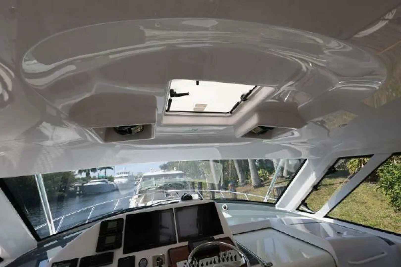 Thumbnail von Hatteras 45