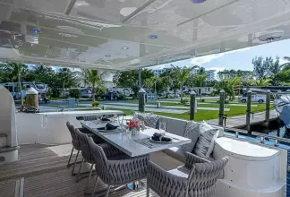 Thumbnail von Ferretti Yachts 830 La Bella Vita