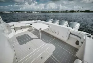 Thumbnail von Intrepid 475 Sport Yacht