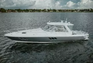 Thumbnail von Intrepid 475 Sport Yacht