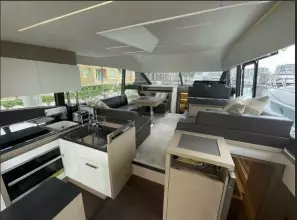 Thumbnail von Prestige 520 AURA