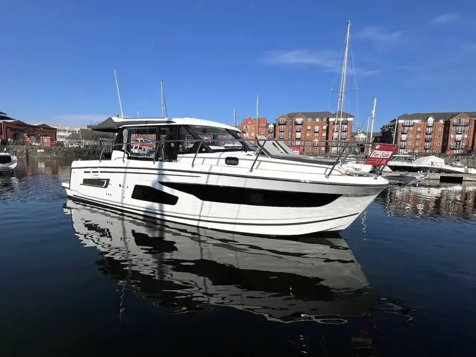 Jeanneau Merry Fisher 1095 Coupé