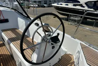 Thumbnail von Jeanneau Sun Odyssey 350