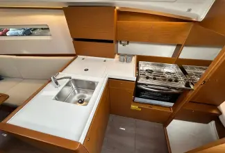 Thumbnail von Jeanneau Sun Odyssey 350