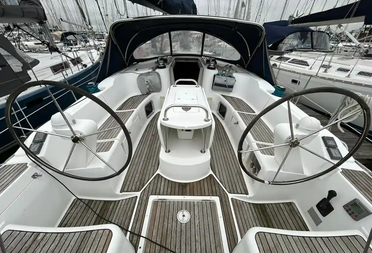 Thumbnail von Jeanneau Sun Odyssey 45