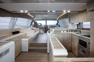 Thumbnail von Ferretti Yachts 650