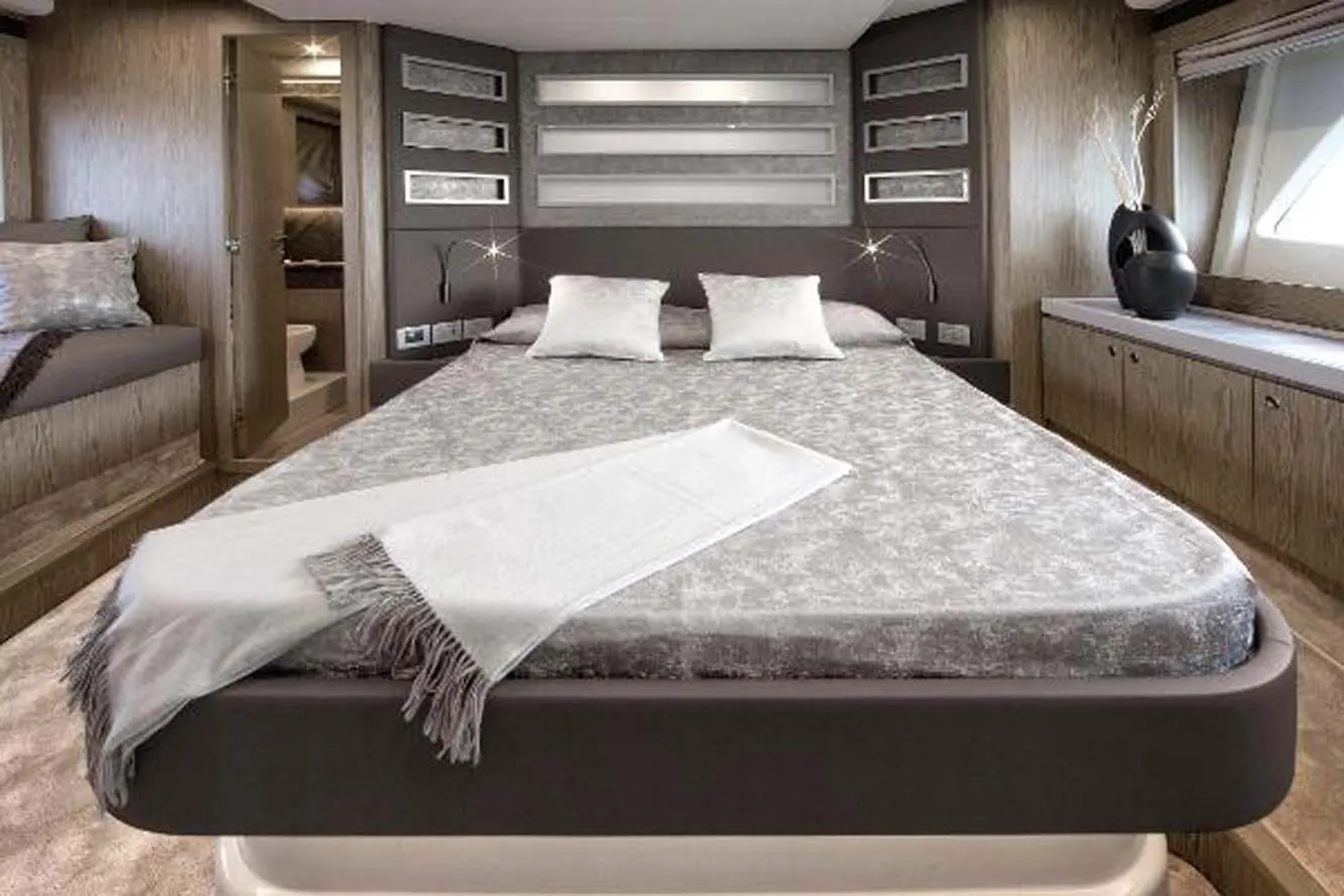 Thumbnail von Ferretti Yachts 650