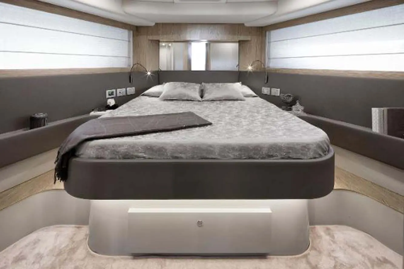 Thumbnail von Ferretti Yachts 650