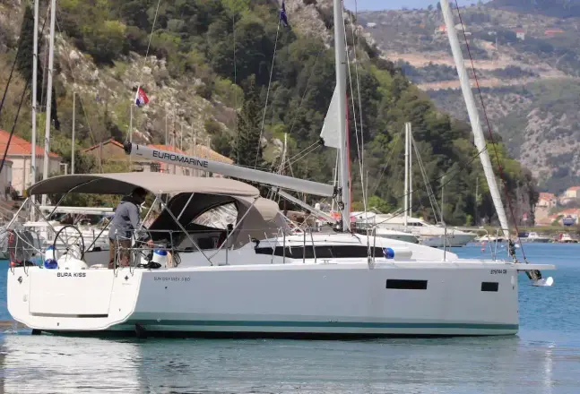 Jeanneau Sun Odyssey 380 Bura Kiss