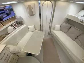 Thumbnail von Luhrs 380