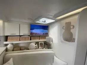 Thumbnail von Luhrs 380