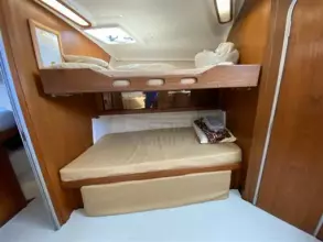 Thumbnail von Luhrs 380