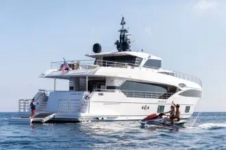 Thumbnail von Majesty 100