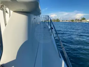 Thumbnail von Uniesse 48 Open