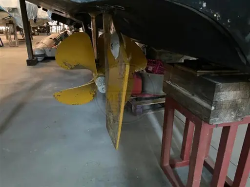 Thumbnail von Azimut 43