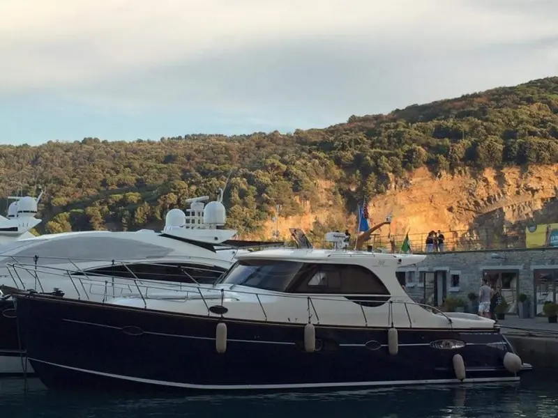 Abati Yachts 46 Newport