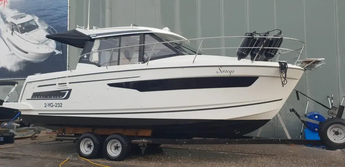 Jeanneau Merry Fisher 895 Offshore Jeanneau Merry Fisher 895 offshore met Joystick Suzuki Electric steer by wire Stuursysteem