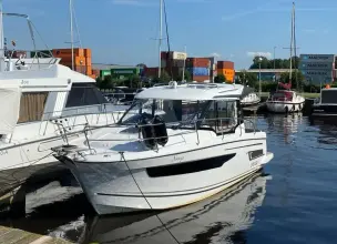 Thumbnail von Jeanneau Merry Fisher 895 Offshore Jeanneau Merry Fisher 895 offshore met Joystick Suzuki Electric steer by wire Stuursysteem